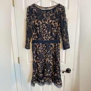 tadashi shoji navy blue lace midi dress with belt, size 12, like new